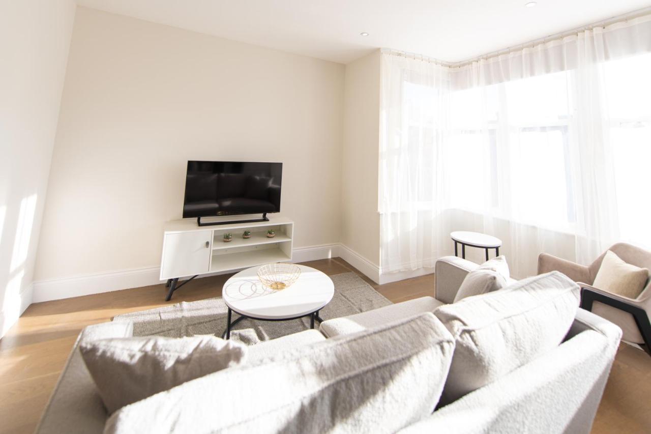 Ealing Residency Aparthotel ลอนดอน ภายนอก รูปภาพ