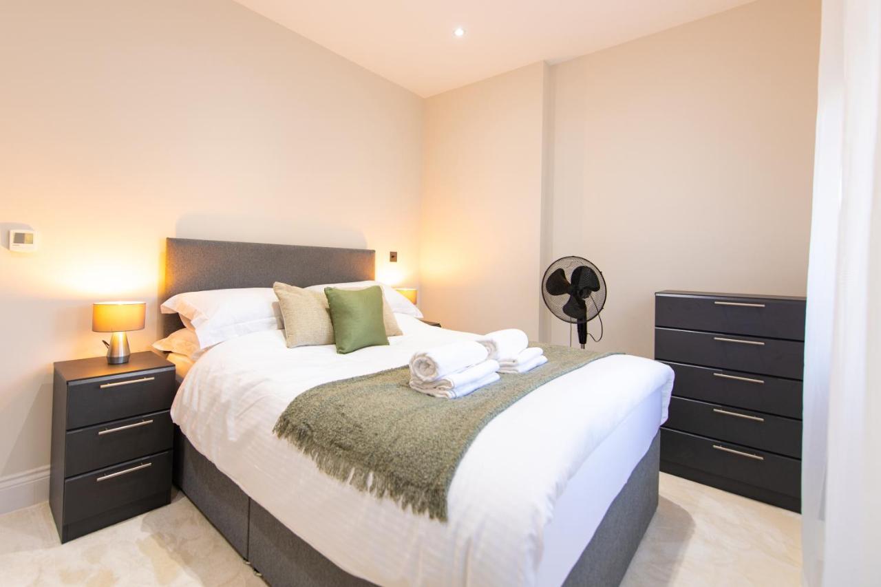 Ealing Residency Aparthotel ลอนดอน ภายนอก รูปภาพ