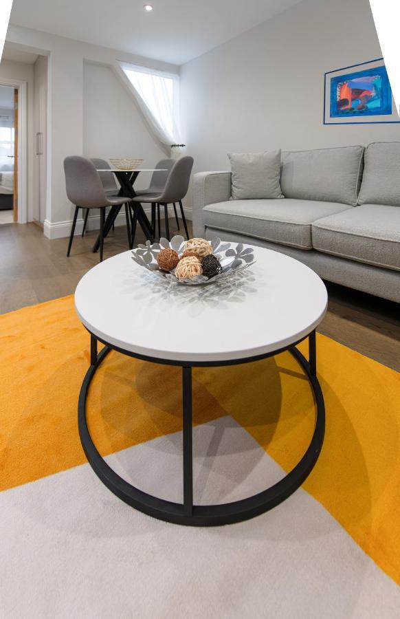 Ealing Residency Aparthotel ลอนดอน ภายนอก รูปภาพ