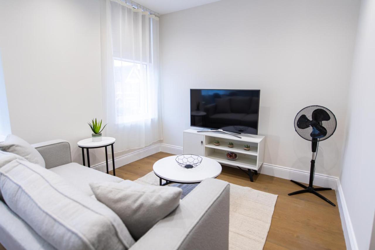 Ealing Residency Aparthotel ลอนดอน ภายนอก รูปภาพ