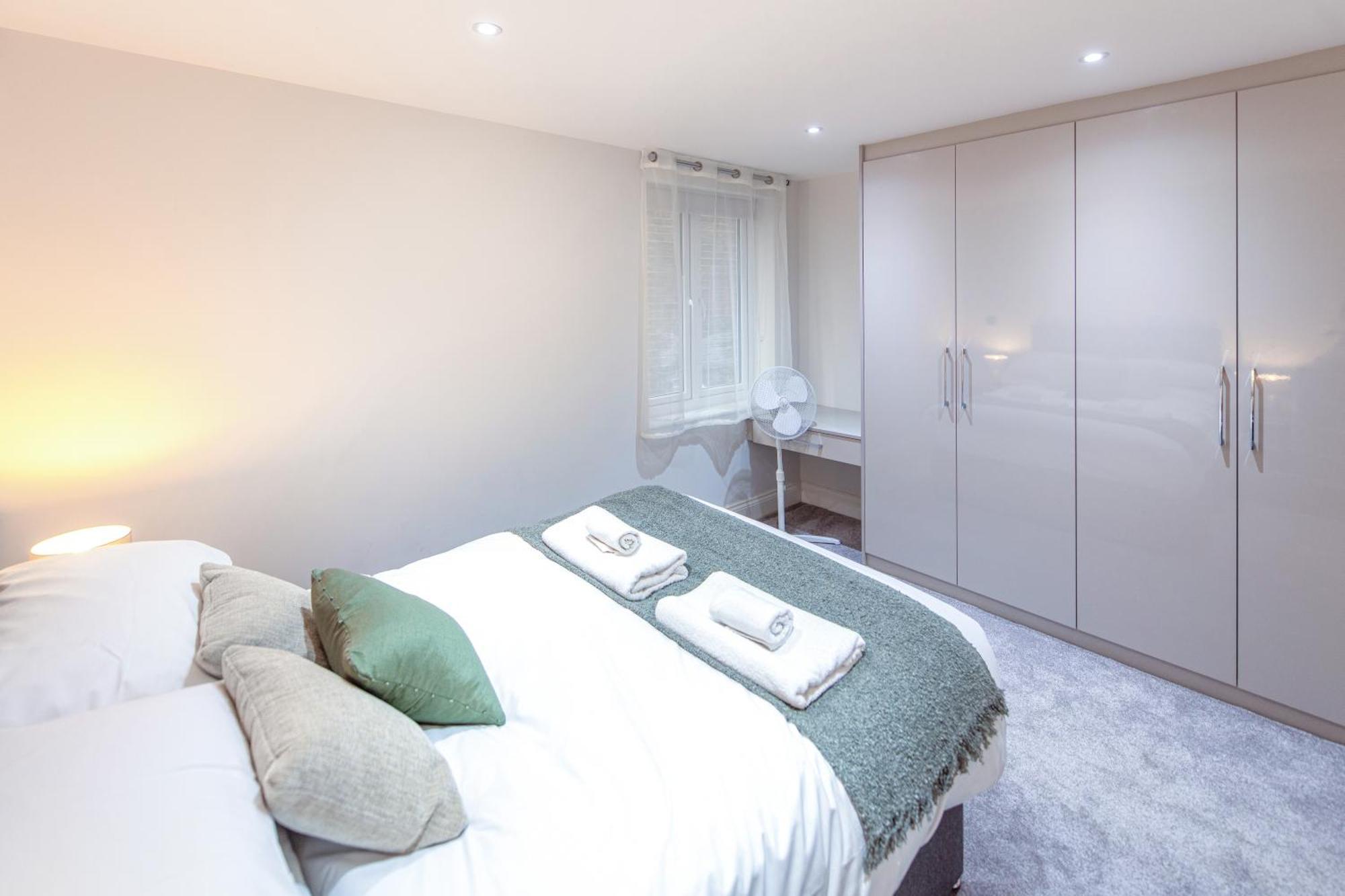 Ealing Residency Aparthotel ลอนดอน ภายนอก รูปภาพ