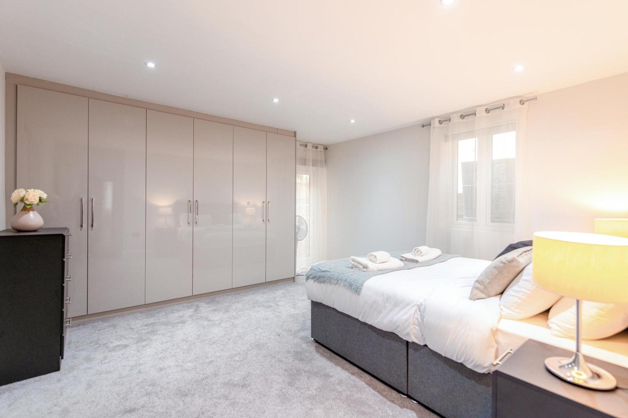 Ealing Residency Aparthotel ลอนดอน ภายนอก รูปภาพ